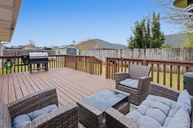 1307 Mazurek Blvd, Pensacola, FL 32514