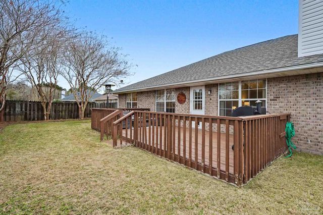 1307 Mazurek Blvd, Pensacola, FL 32514