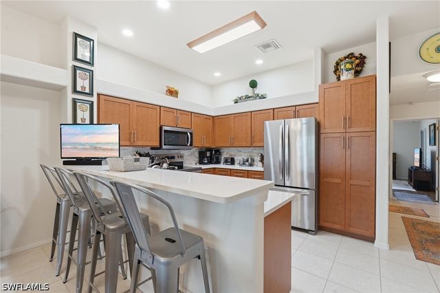 917 SW 47th TER 201, Cape Coral, FL 33914
