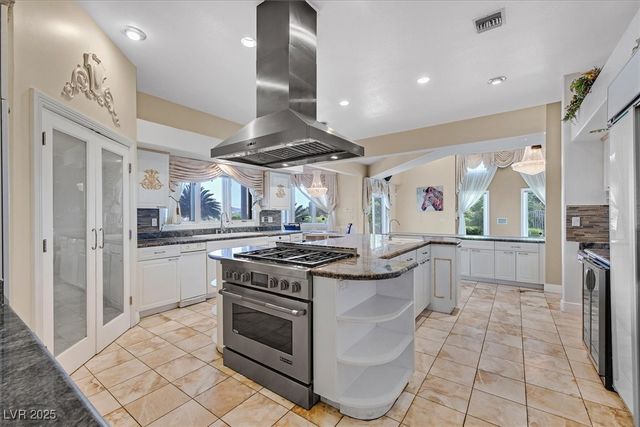 3372 Westwind Road, Las Vegas, NV 89146