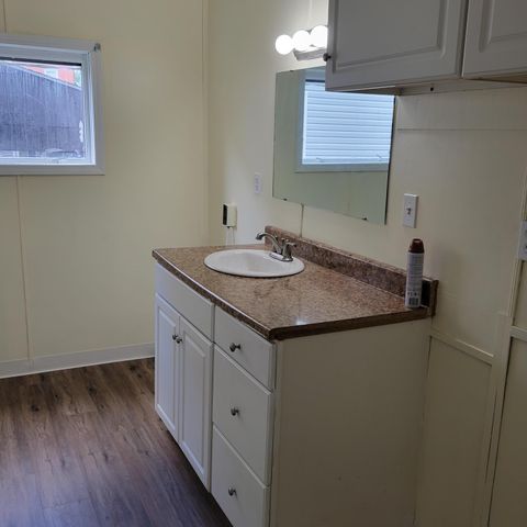 438 S Powell Avenue, Columbus, OH 43204