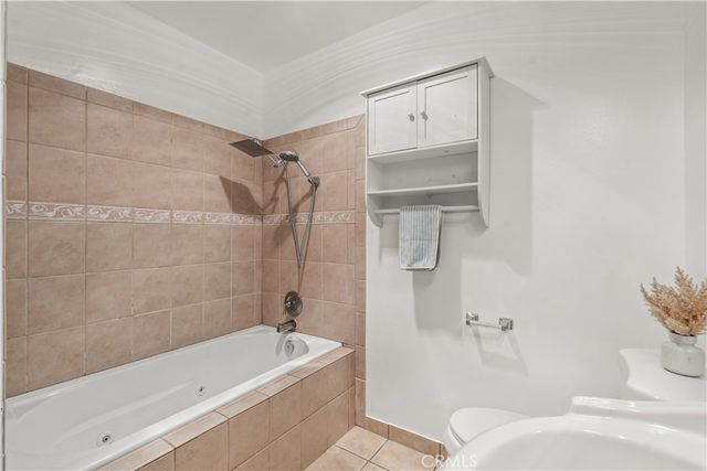 8111 Canby Avenue 3, Reseda, CA 91335