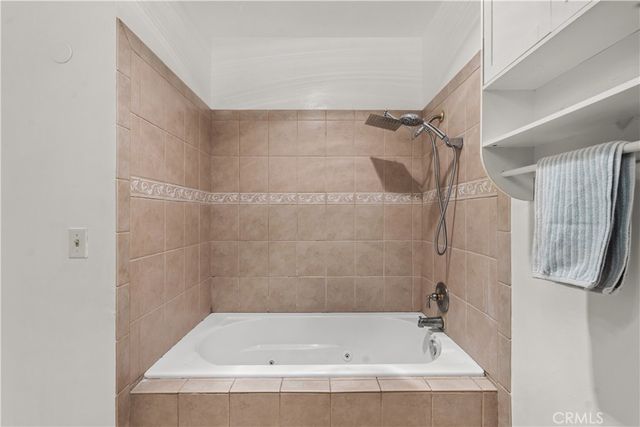 8111 Canby Avenue 3, Reseda, CA 91335