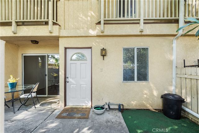8111 Canby Avenue 3, Reseda, CA 91335