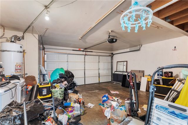 8111 Canby Avenue 3, Reseda, CA 91335