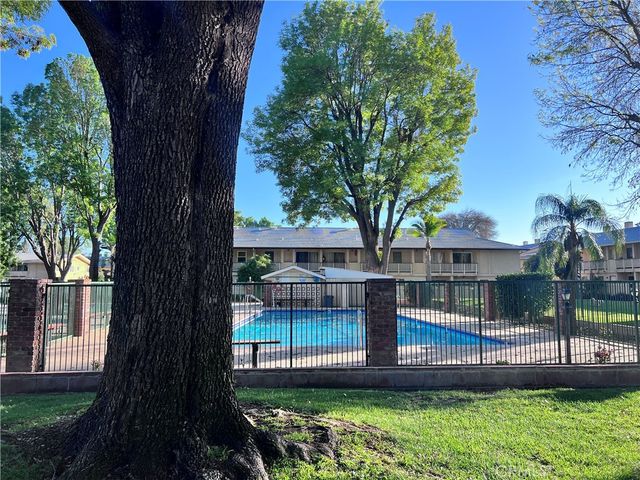 8111 Canby Avenue 3, Reseda, CA 91335