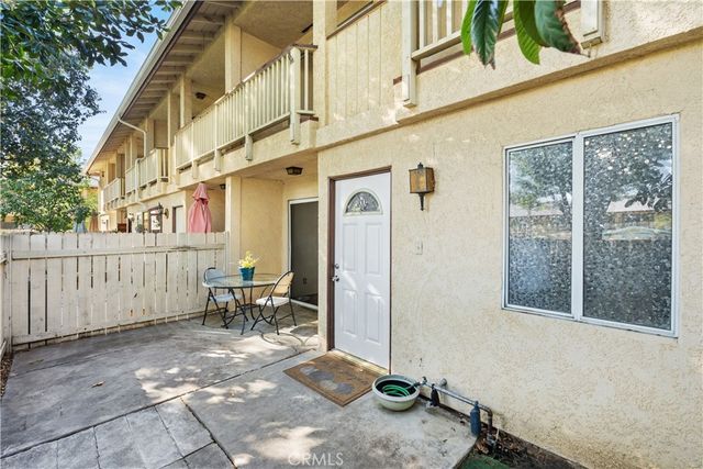 8111 Canby Avenue 3, Reseda, CA 91335