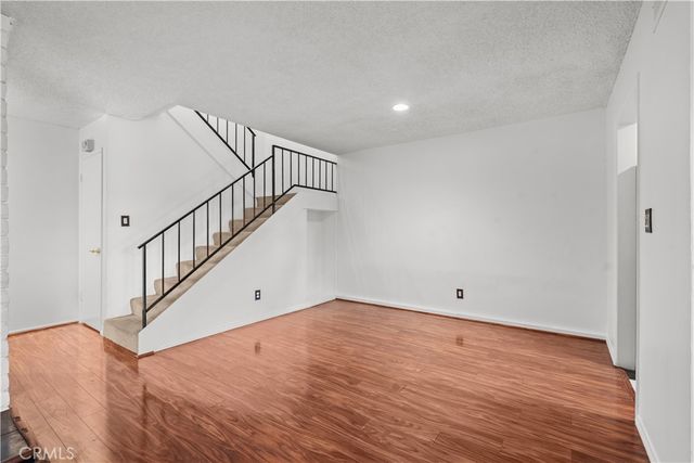 8111 Canby Avenue 3, Reseda, CA 91335