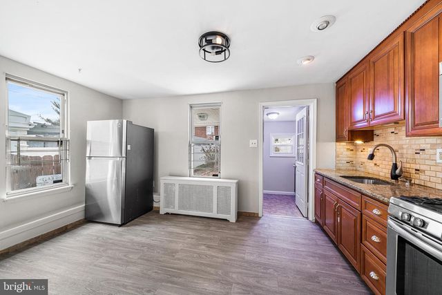 1006 HIGHLAND AVE, Chester, PA 19013