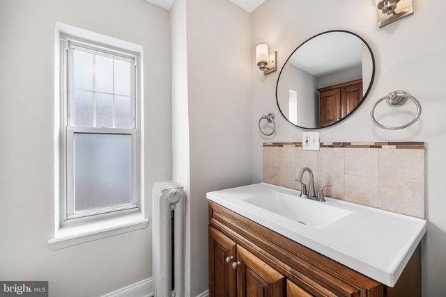 1006 HIGHLAND AVE, Chester, PA 19013