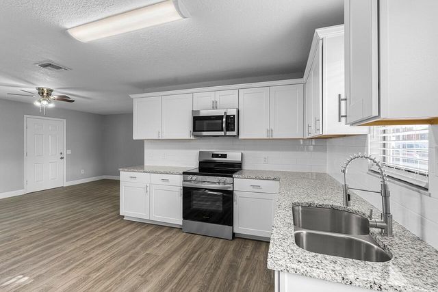 908 Landsdowne Drive, Sebastian, FL 32958