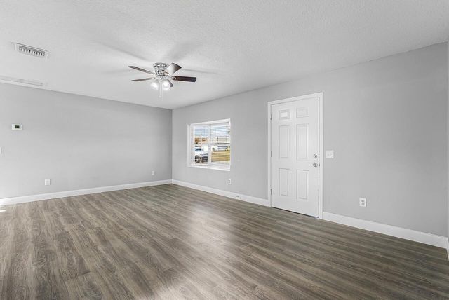 908 Landsdowne Drive, Sebastian, FL 32958