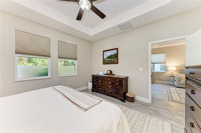 5961 AMBERLY DRIVE, Bradenton, FL 34208