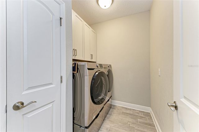 5961 AMBERLY DRIVE, Bradenton, FL 34208