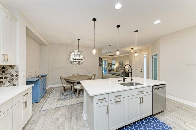 5961 AMBERLY DRIVE, Bradenton, FL 34208