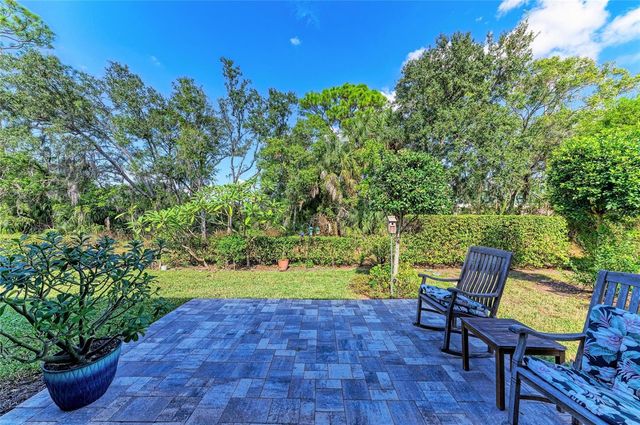 5961 AMBERLY DRIVE, Bradenton, FL 34208