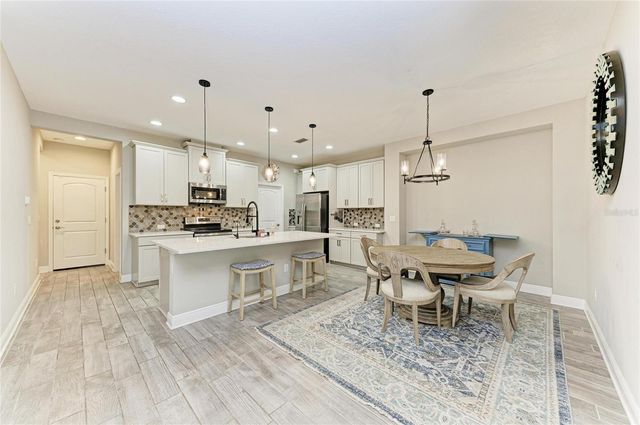 5961 AMBERLY DRIVE, Bradenton, FL 34208