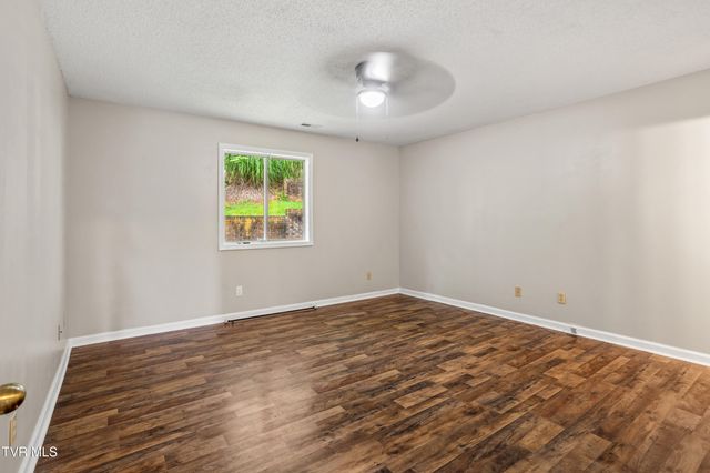 219 Buckingham Court, Abingdon, VA 24210