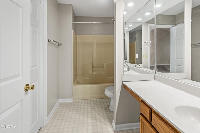 219 Buckingham Court, Abingdon, VA 24210