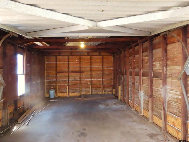 920 W 6th St., Tyler, TX 75701