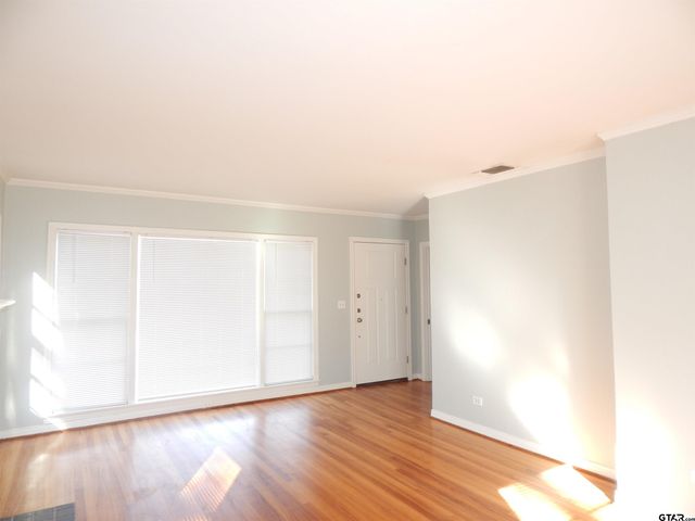 920 W 6th St., Tyler, TX 75701