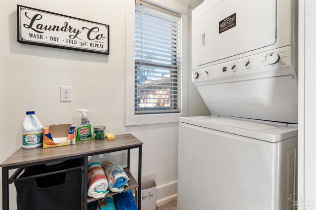 1211 E Baars St, Pensacola, FL 32503