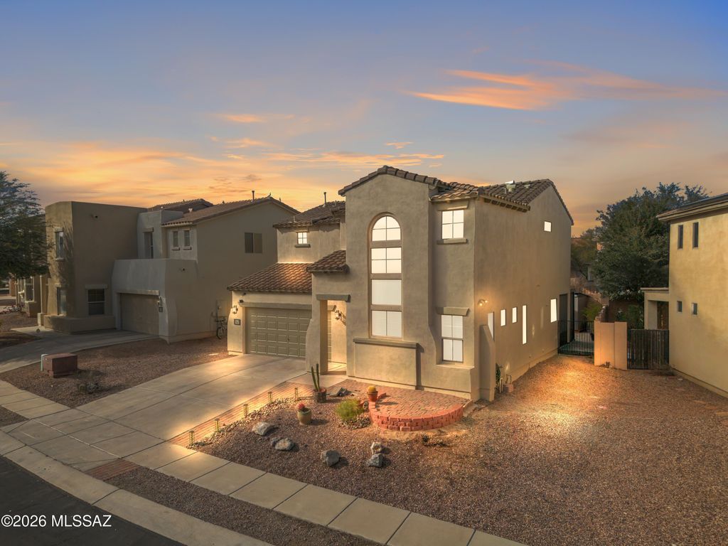 Image 1 of property listing at 14234 S VÃa Horma, Sahuarita, AZ 85629