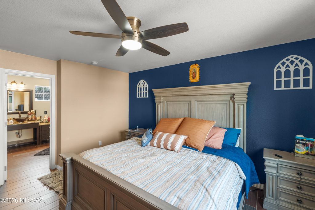 Image 14 of property listing at 14234 S Vía Horma, Sahuarita, AZ 85629