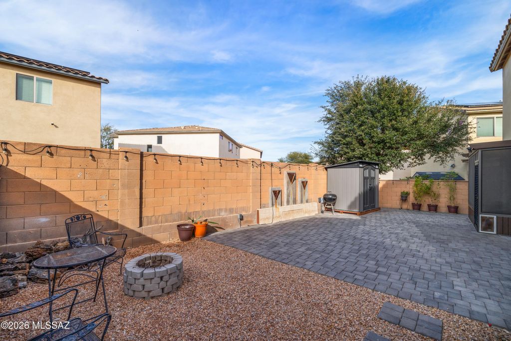 Image 4 of property listing at 14234 S Vía Horma, Sahuarita, AZ 85629