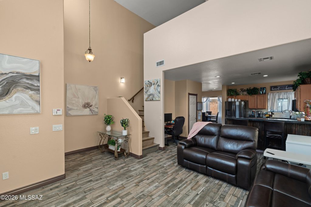 Image 5 of property listing at 14234 S Vía Horma, Sahuarita, AZ 85629