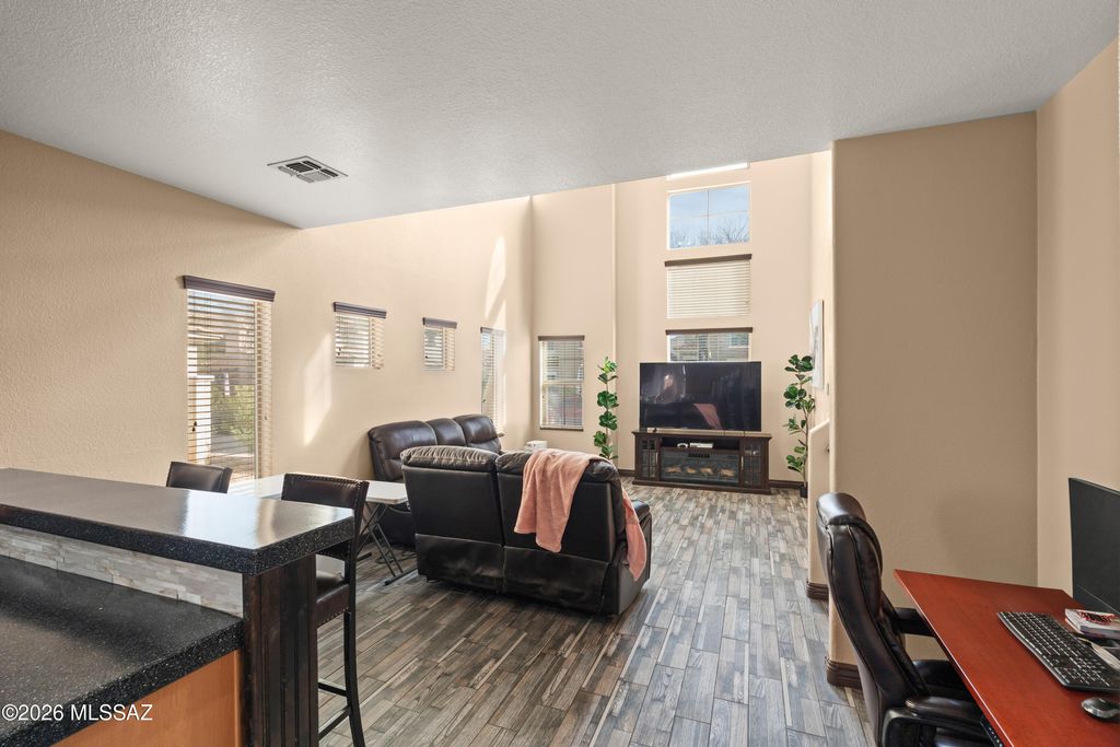 Image 7 of property listing at 14234 S Vía Horma, Sahuarita, AZ 85629
