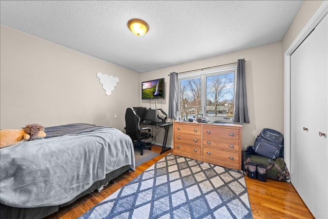 139 Ridge Way, Mahtomedi, MN 55115