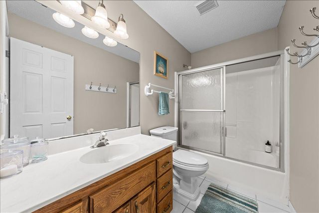 139 Ridge Way, Mahtomedi, MN 55115