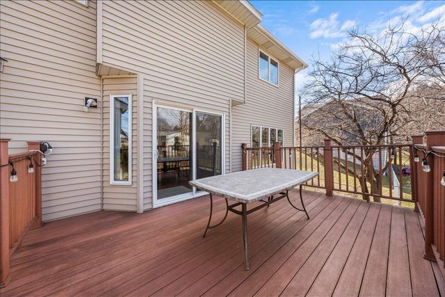 139 Ridge Way, Mahtomedi, MN 55115