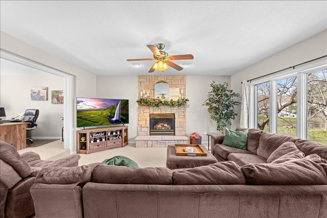 139 Ridge Way, Mahtomedi, MN 55115