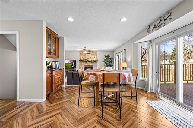 139 Ridge Way, Mahtomedi, MN 55115