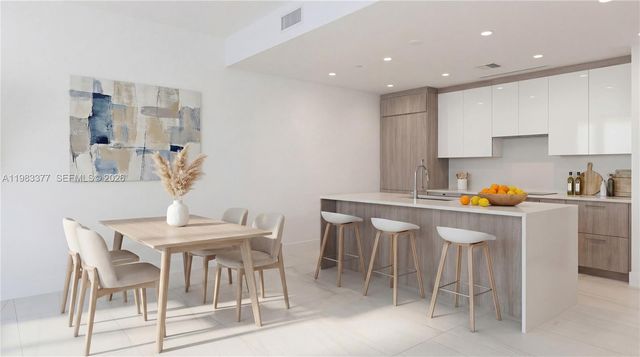 153 N Seabreeze Blvd 703, Fort Lauderdale, FL 33304