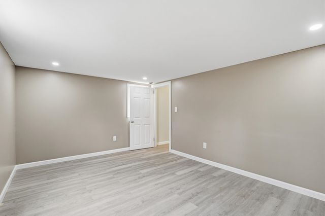 114 N Moore St, Duncan, SC 29334