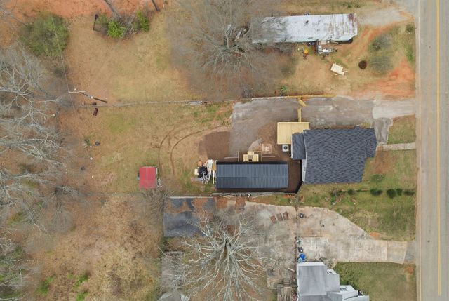 114 N Moore St, Duncan, SC 29334