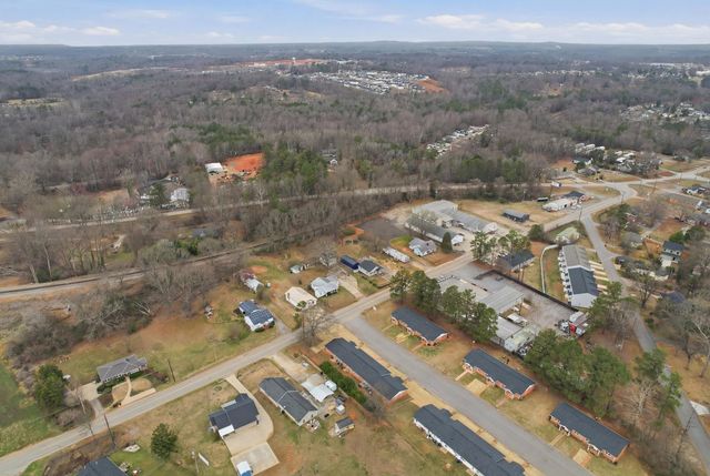 114 N Moore St, Duncan, SC 29334