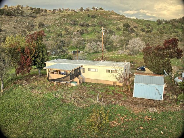 45682 Columbine Lane, Yokuts Valley, CA 93675
