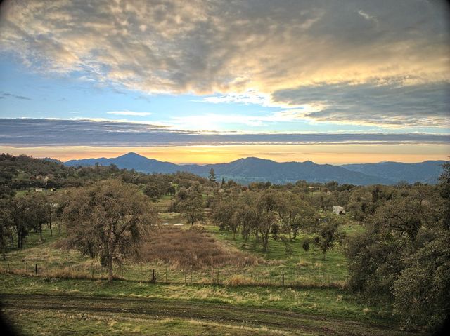 45682 Columbine Lane, Yokuts Valley, CA 93675