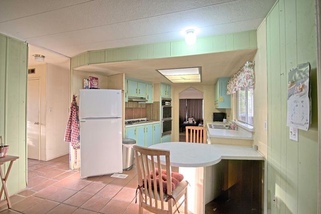 45682 Columbine Lane, Yokuts Valley, CA 93675