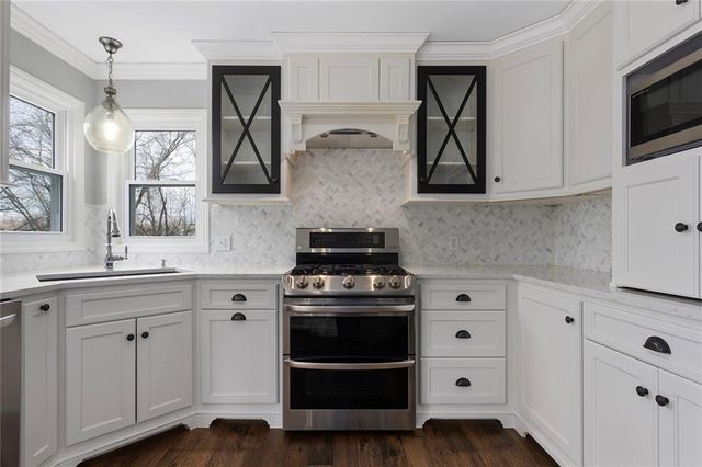 1312 Wellington Way, Liberty, MO 64068