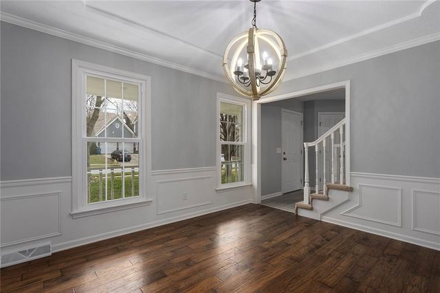 1312 Wellington Way, Liberty, MO 64068