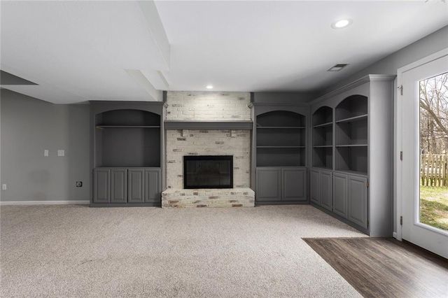 1312 Wellington Way, Liberty, MO 64068