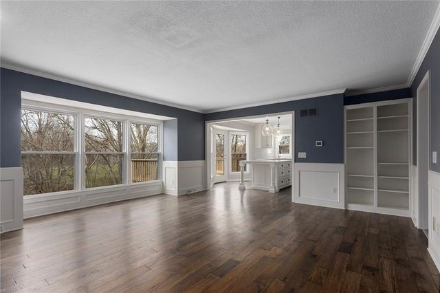 1312 Wellington Way, Liberty, MO 64068