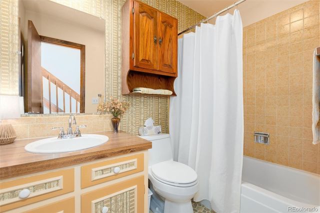 8055 Newman Street, Arvada, CO 80005