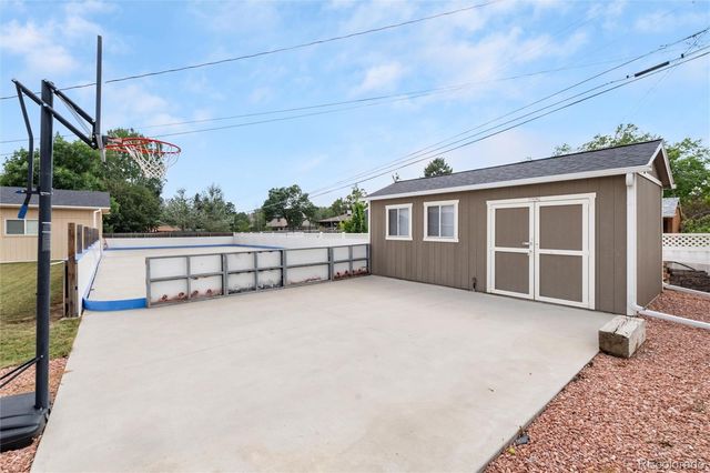 8055 Newman Street, Arvada, CO 80005