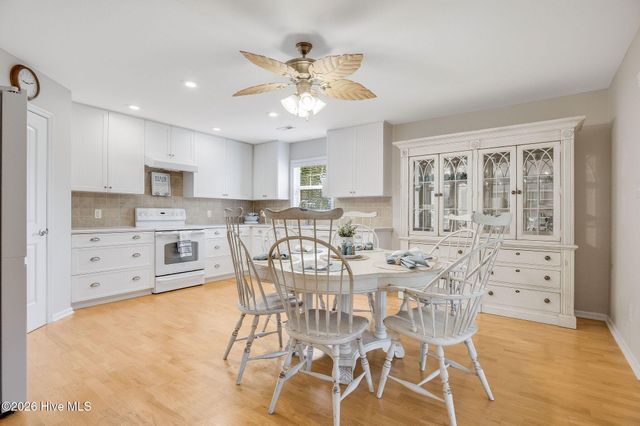 506 Compass Court, Sneads Ferry, NC 28460
